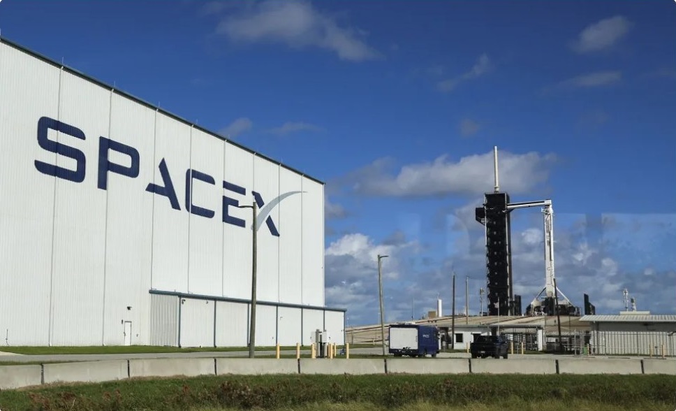 Proyek SpaceX untuk menyediakan internet berkecepatan tinggi